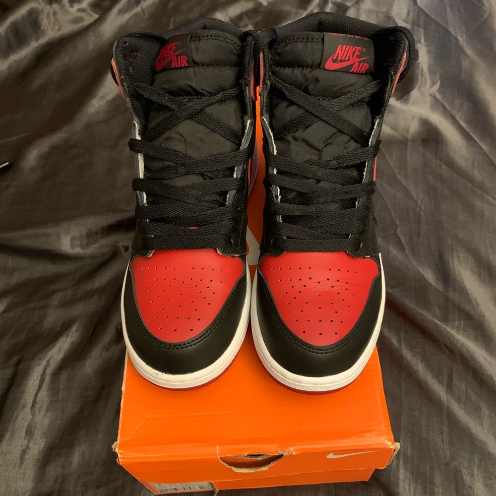Air Jordan 1 Retro High OG Banned